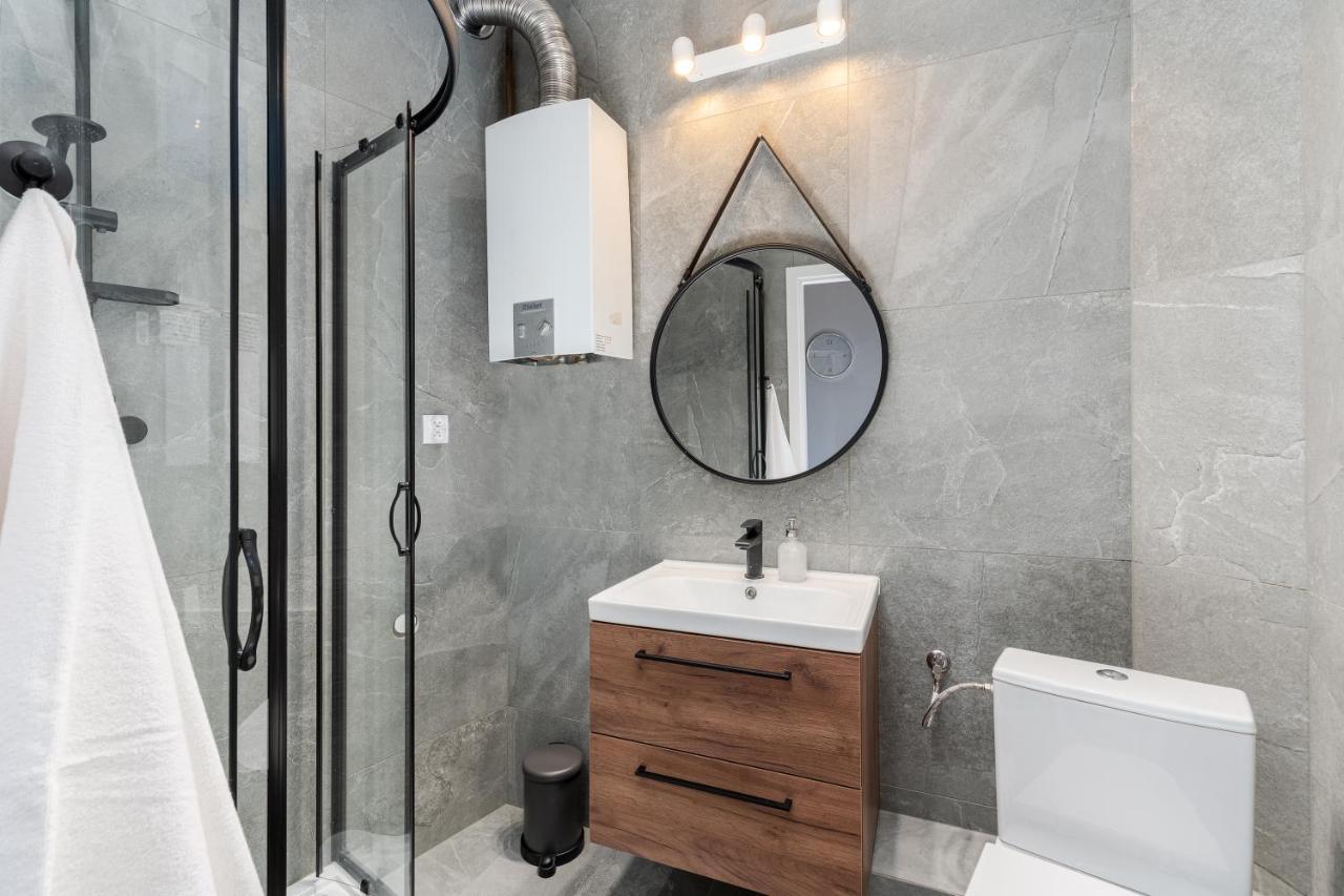 Corner Apartments Near Vistula River Красков Екстериор снимка