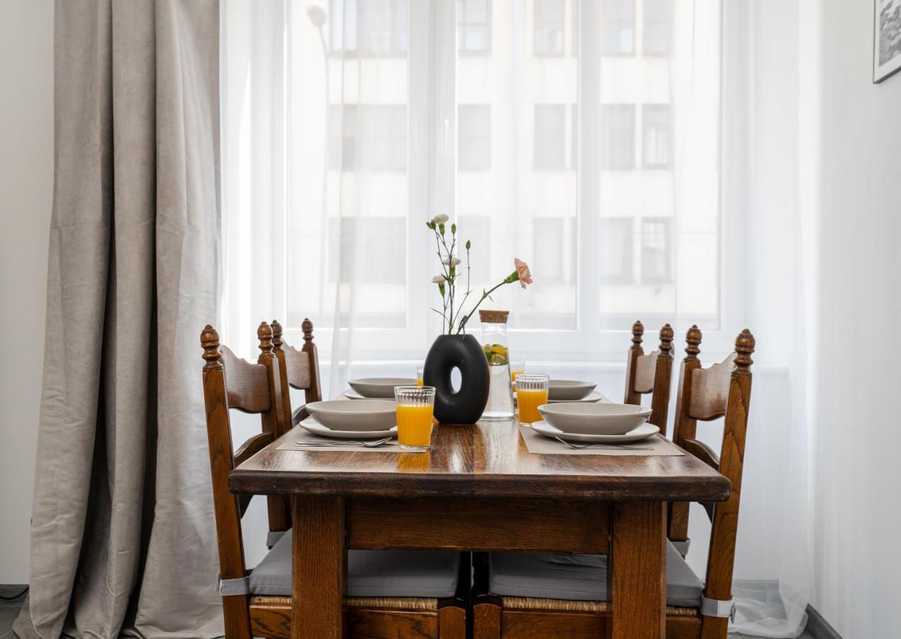 Corner Apartments Near Vistula River Красков Екстериор снимка