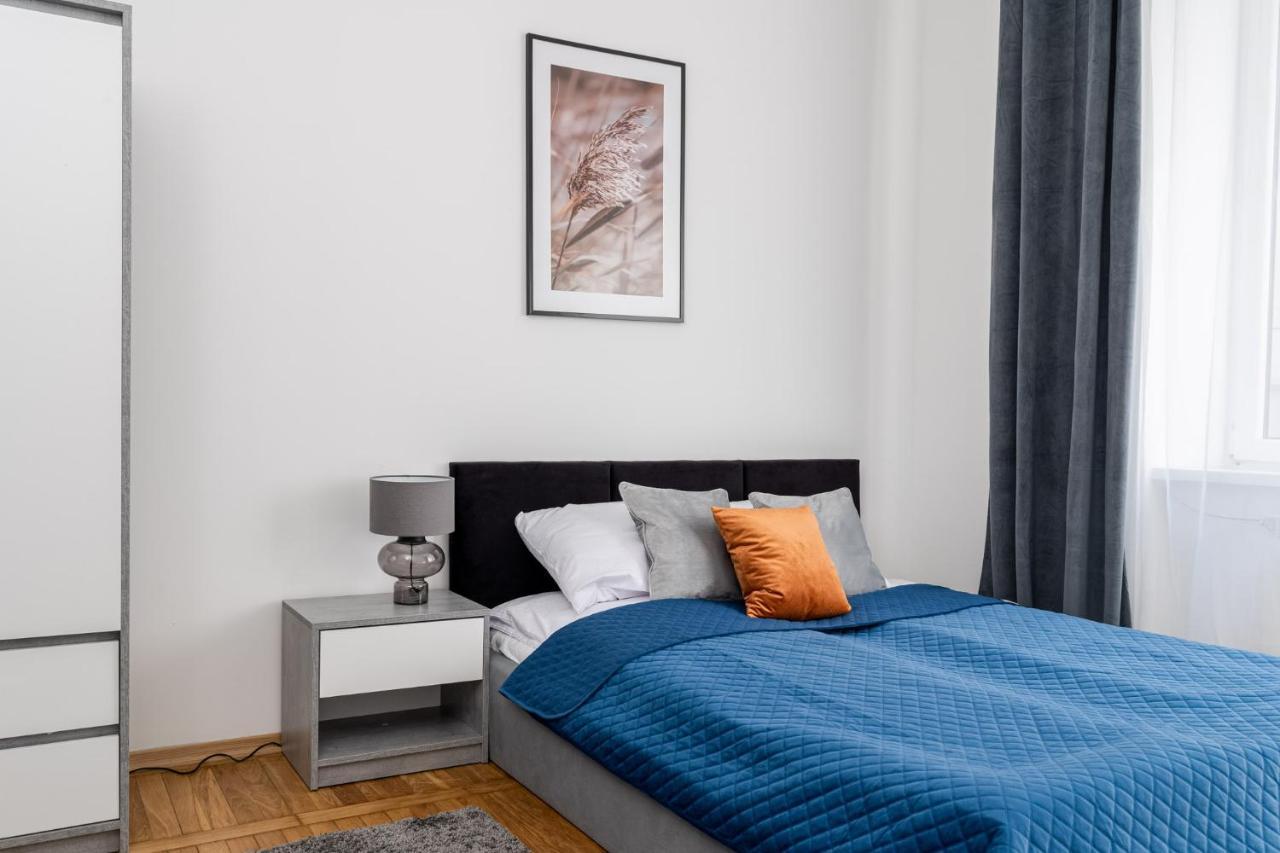 Corner Apartments Near Vistula River Красков Екстериор снимка
