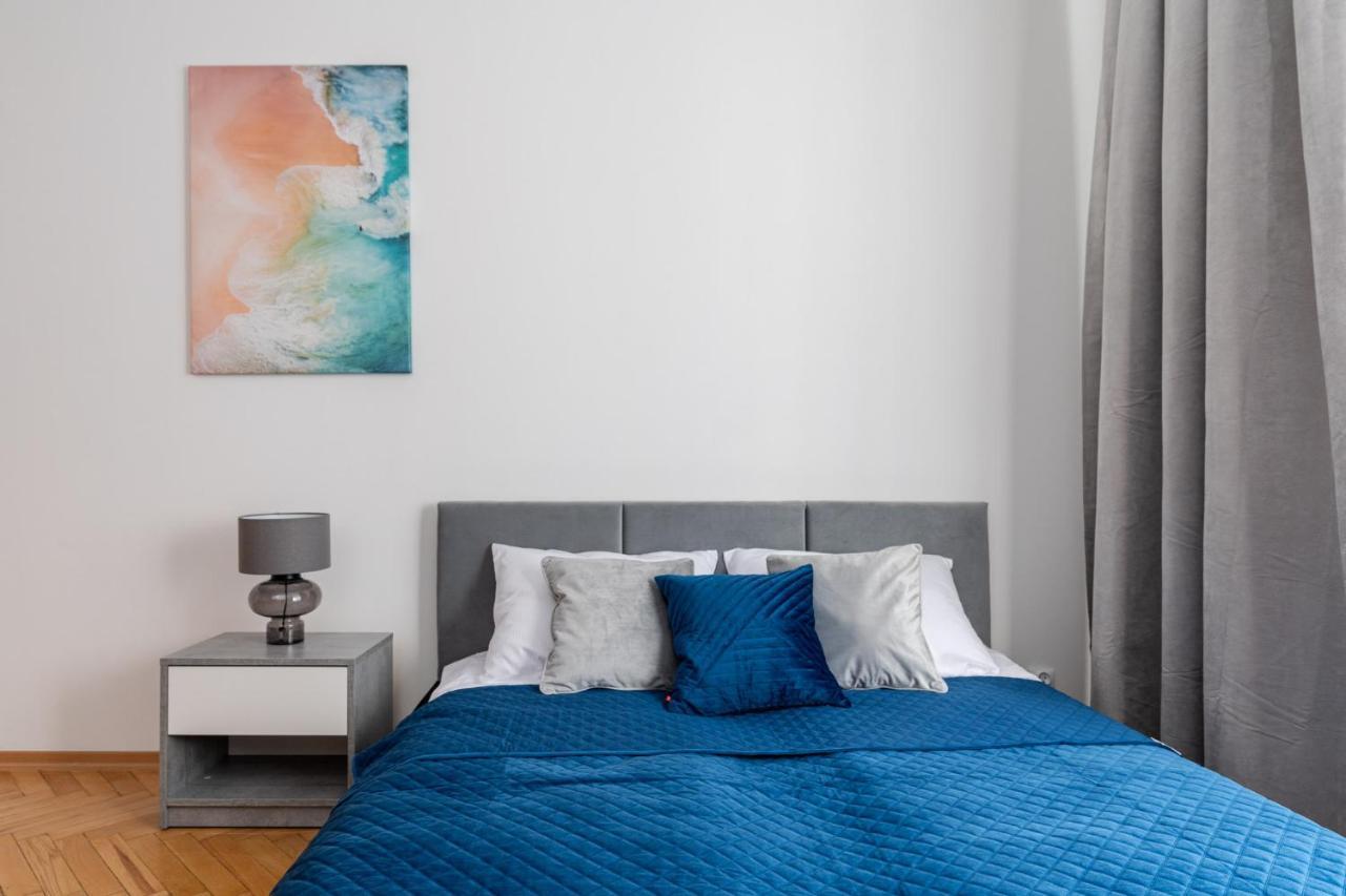 Corner Apartments Near Vistula River Красков Екстериор снимка