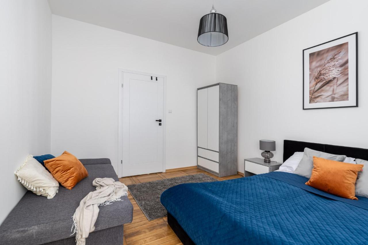 Corner Apartments Near Vistula River Красков Екстериор снимка