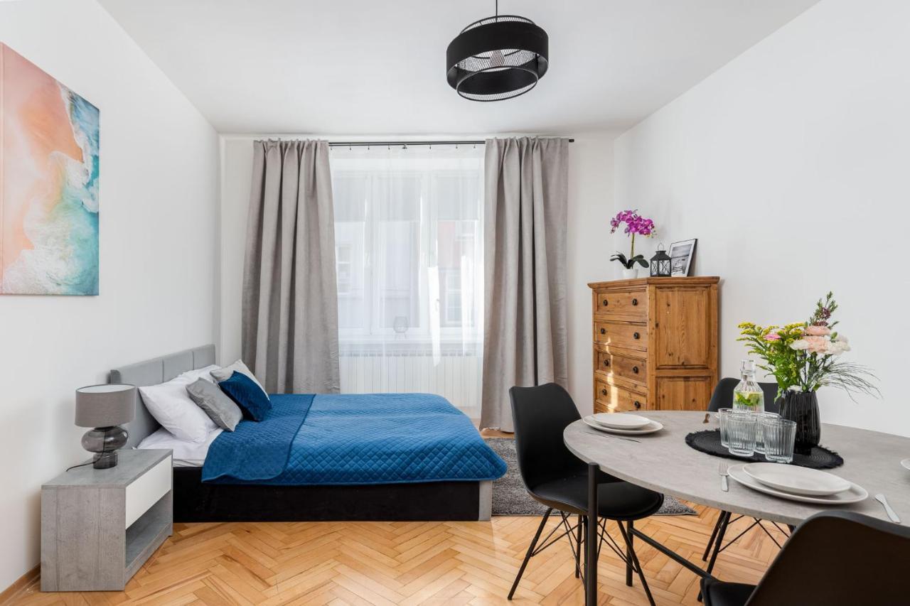 Corner Apartments Near Vistula River Красков Екстериор снимка