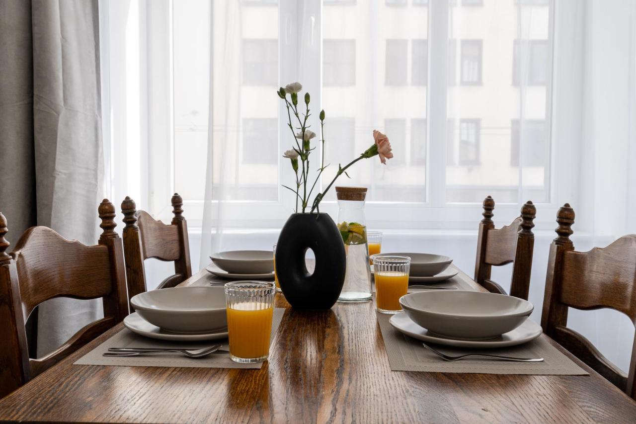 Corner Apartments Near Vistula River Красков Екстериор снимка