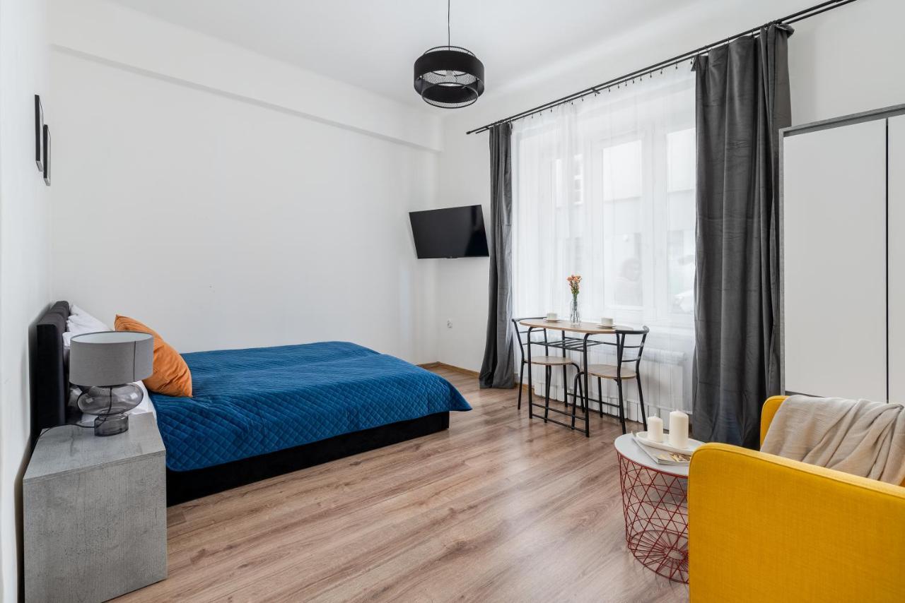 Corner Apartments Near Vistula River Красков Екстериор снимка